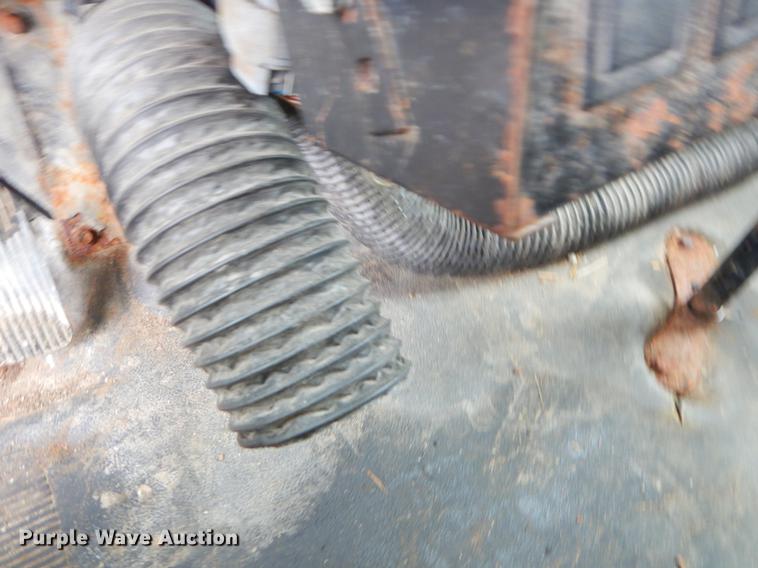 image for item EK9517 2002 International 2554 dump truck