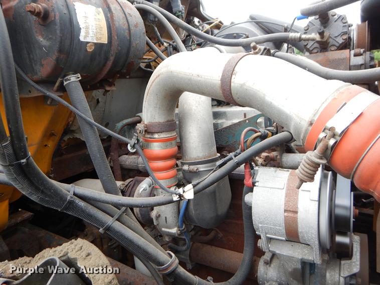 image for item EK9517 2002 International 2554 dump truck