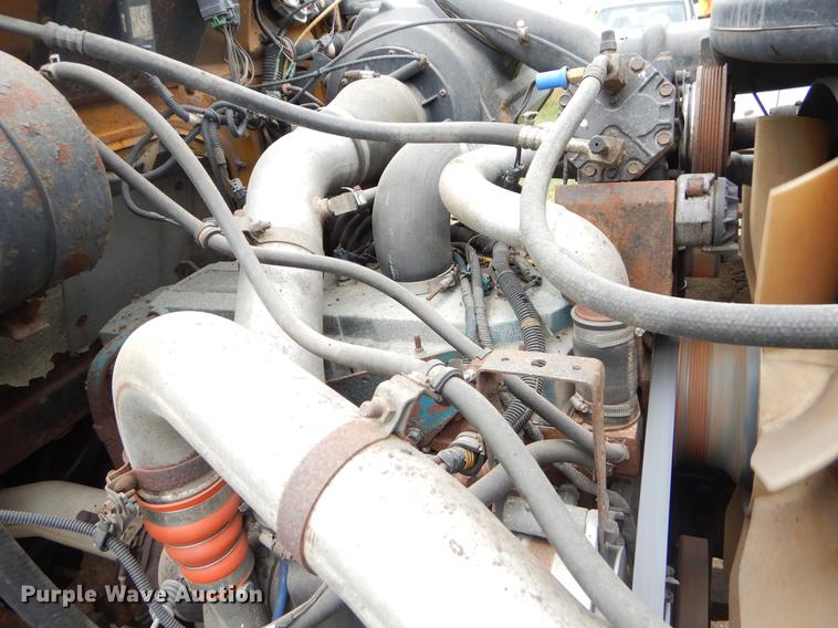 image for item EK9517 2002 International 2554 dump truck