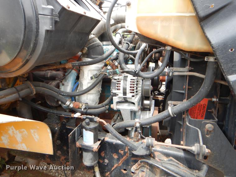 image for item EK9518 2002 International 4900 Crew Cab dump truck