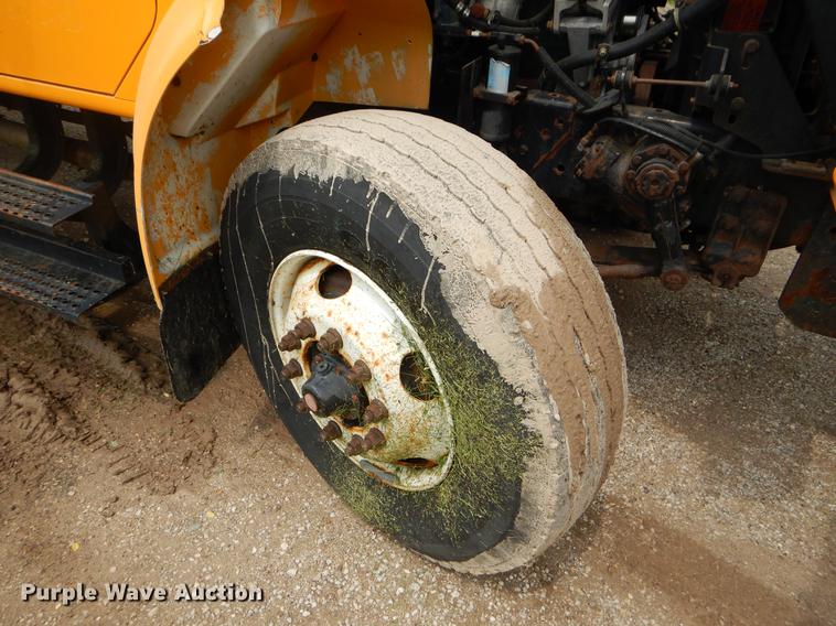 image for item EK9518 2002 International 4900 Crew Cab dump truck