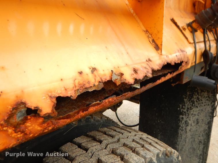 image for item EK9518 2002 International 4900 Crew Cab dump truck