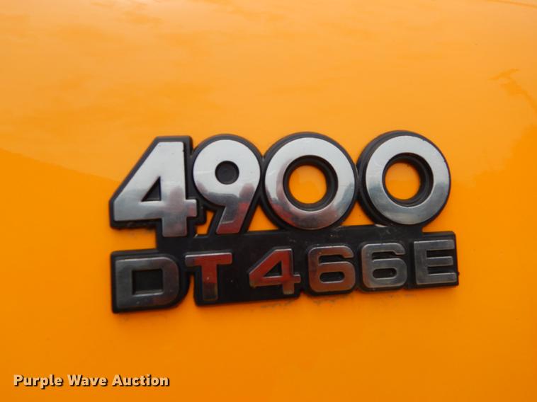 image for item EK9518 2002 International 4900 Crew Cab dump truck