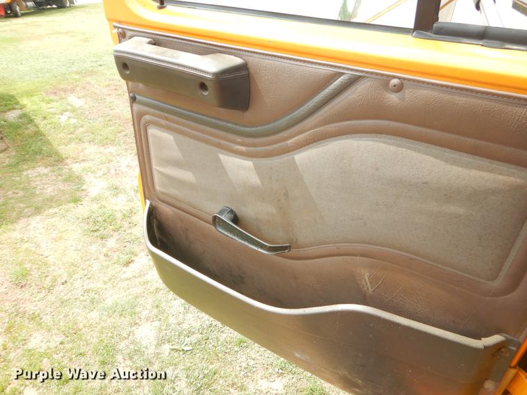 image for item EK9521 2002 International 2554 dump truck