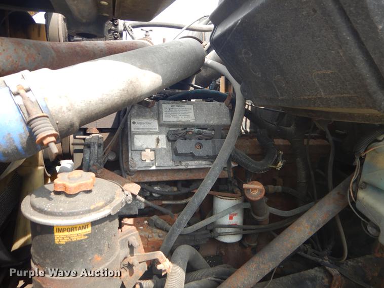 image for item EK9521 2002 International 2554 dump truck