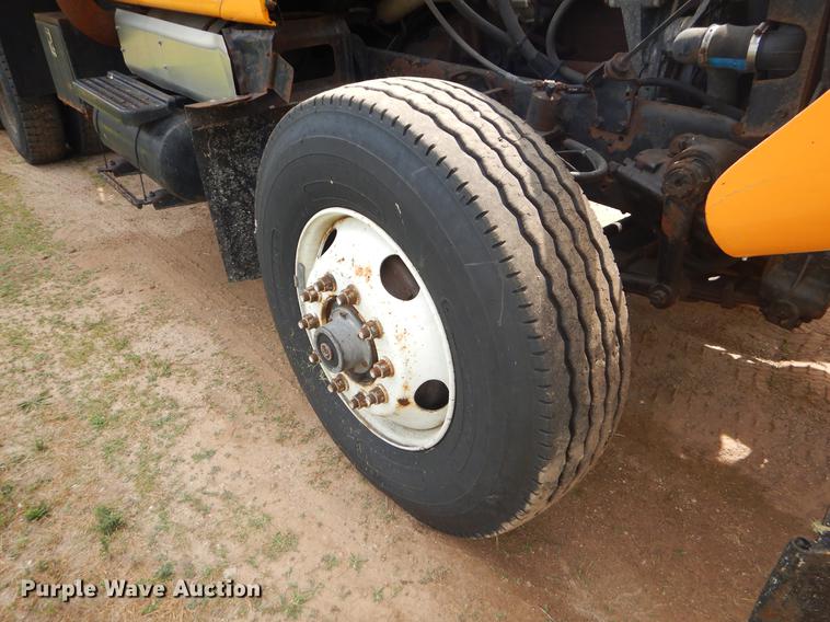 image for item EK9521 2002 International 2554 dump truck