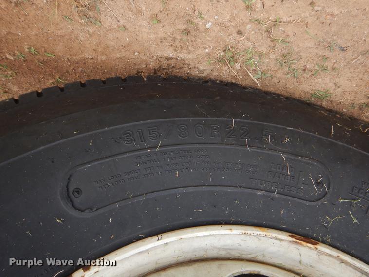 image for item EK9521 2002 International 2554 dump truck