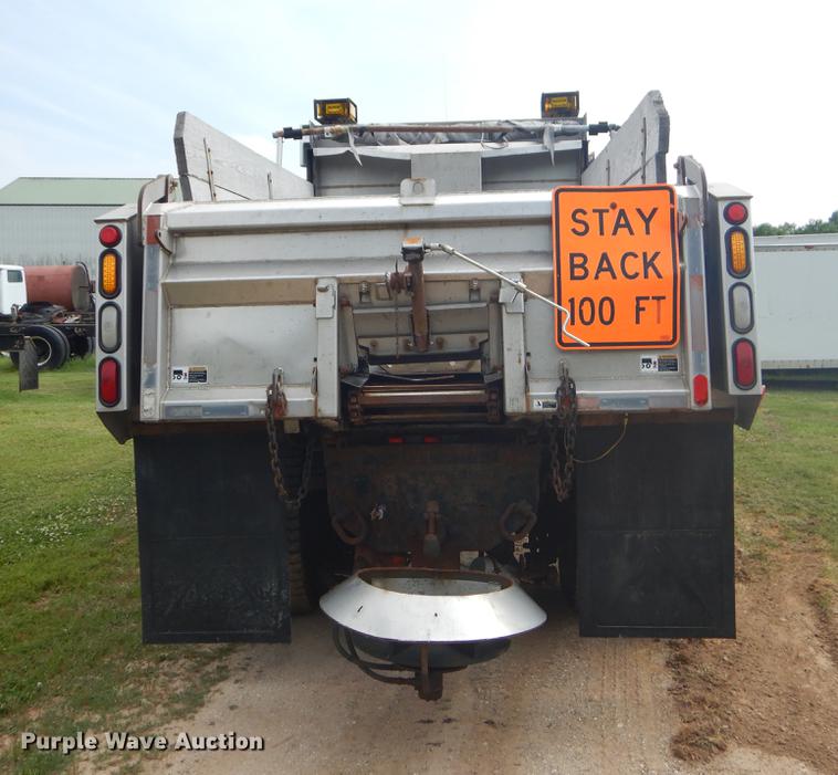 image for item EK9522 2002 International 4900 dump truck