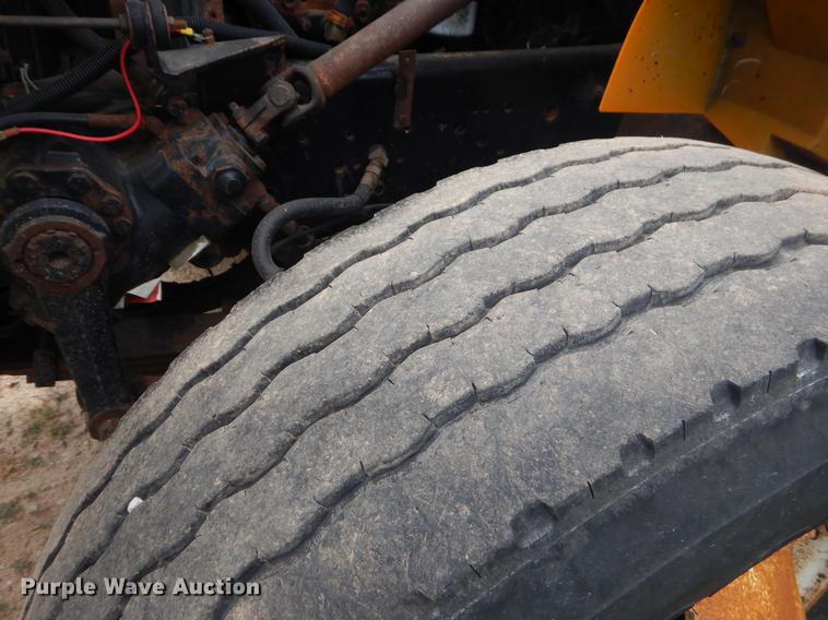 image for item EK9522 2002 International 4900 dump truck