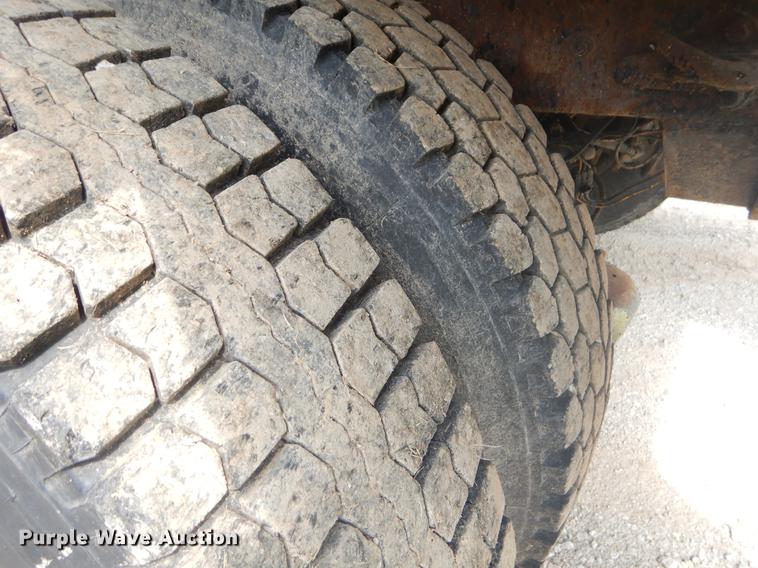 image for item EK9523 2002 International 2554 dump truck