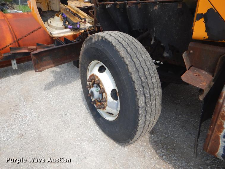 image for item EK9523 2002 International 2554 dump truck