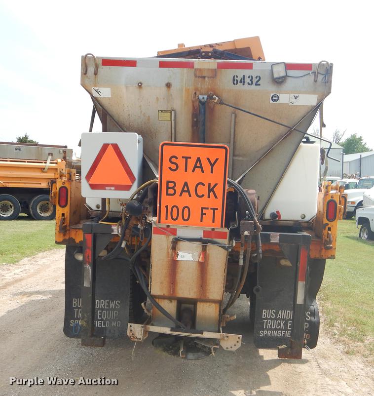 image for item EK9524 2001 International 4900 Crew Cab dump truck