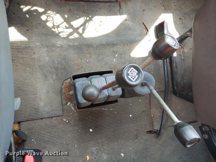 image for item EK9524 2001 International 4900 Crew Cab dump truck