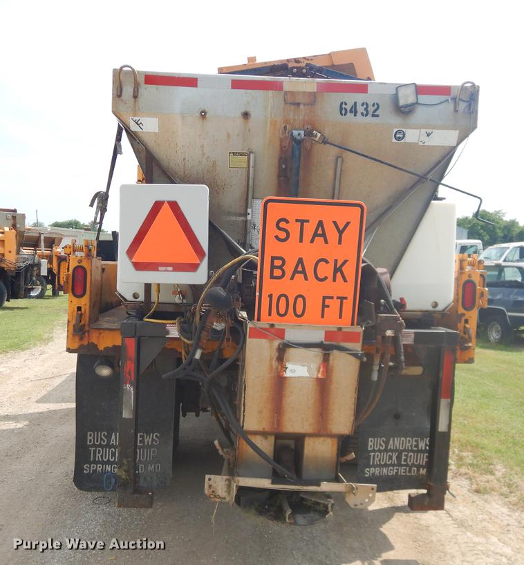 image for item EK9524 2001 International 4900 Crew Cab dump truck