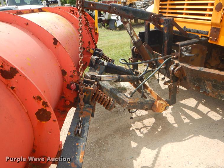 image for item EK9524 2001 International 4900 Crew Cab dump truck