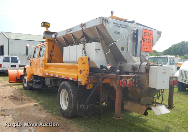 image for item EK9525 2001 International 4900 Crew Cab dump truck