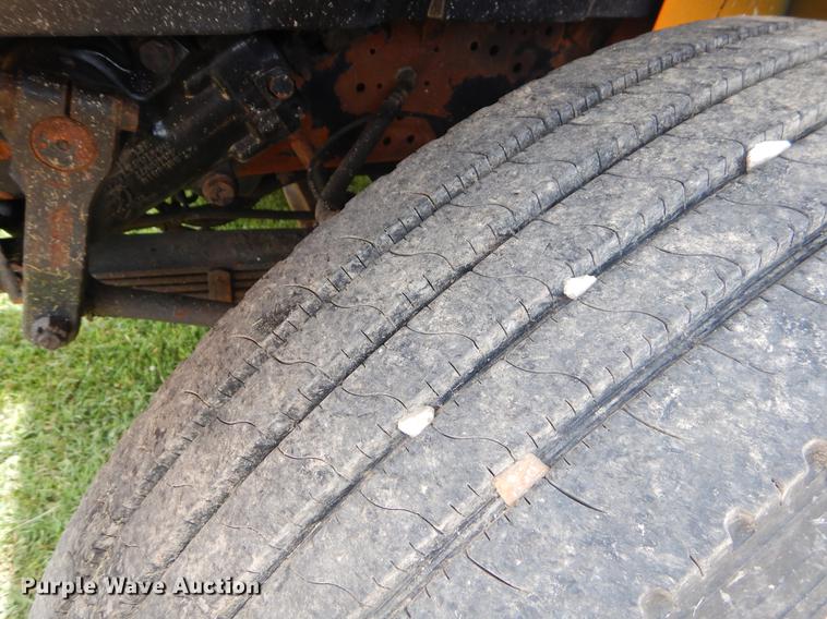 image for item EK9525 2001 International 4900 Crew Cab dump truck