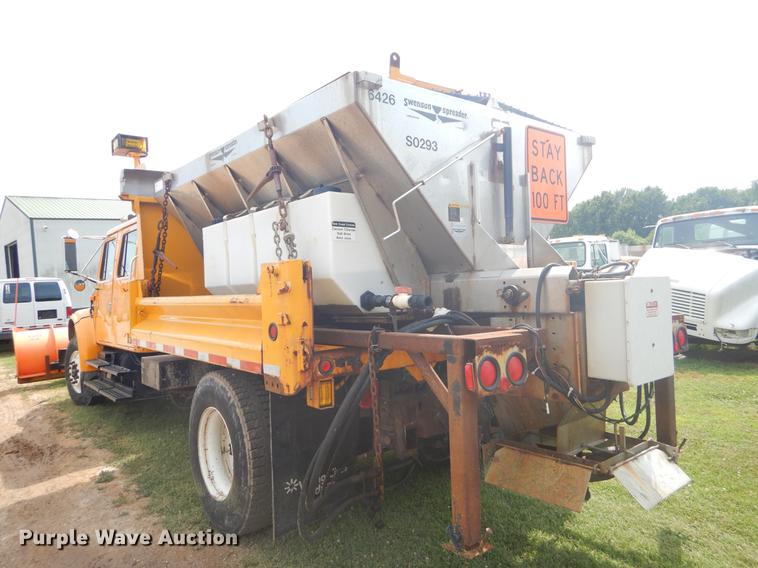 image for item EK9525 2001 International 4900 Crew Cab dump truck