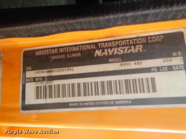 image for item EK9525 2001 International 4900 Crew Cab dump truck