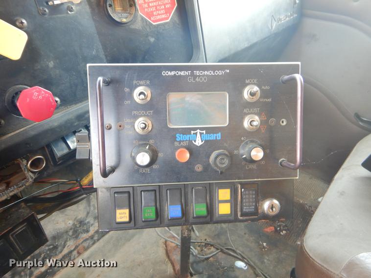 image for item EK9528 2002 International 2554 dump truck