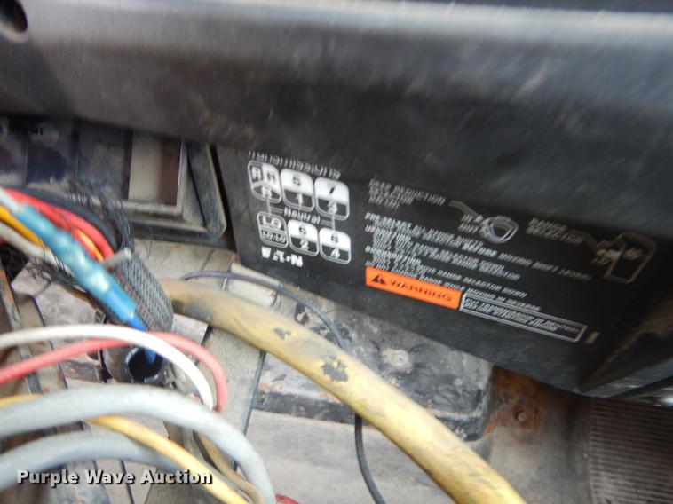 image for item EK9528 2002 International 2554 dump truck