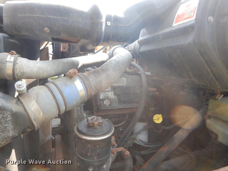 image for item EK9528 2002 International 2554 dump truck