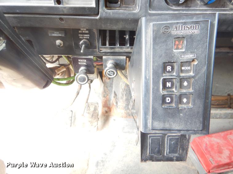 image for item EK9529 2002 International 2554 dump truck