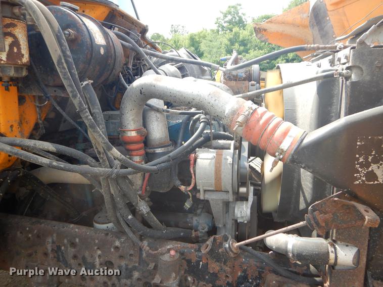 image for item EK9529 2002 International 2554 dump truck