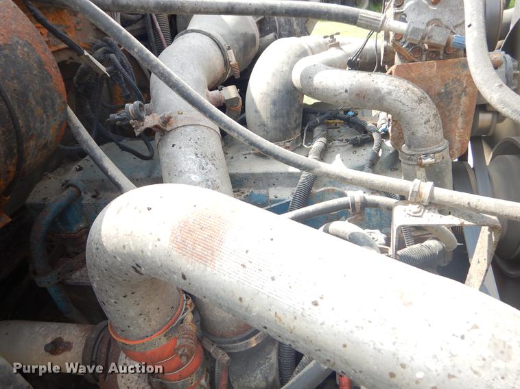 image for item EK9529 2002 International 2554 dump truck