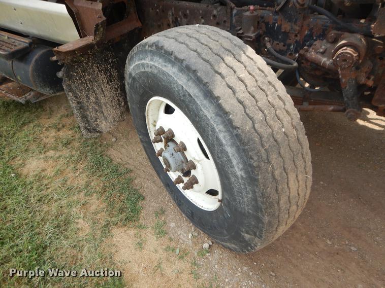 image for item EK9529 2002 International 2554 dump truck