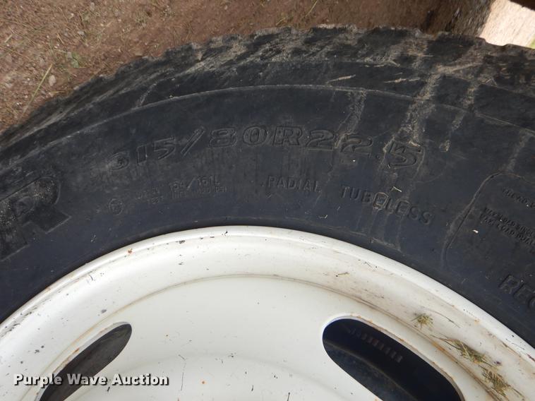 image for item EK9529 2002 International 2554 dump truck