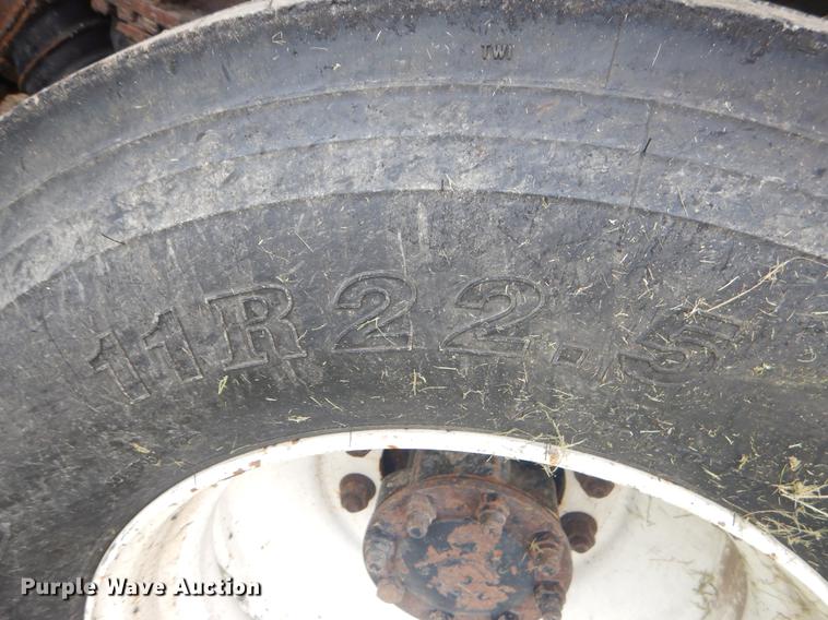 image for item EK9529 2002 International 2554 dump truck