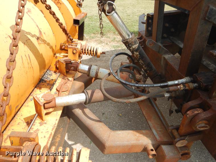 image for item EK9529 2002 International 2554 dump truck