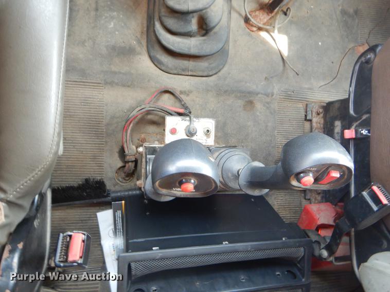 image for item EK9530 2002 International 2554 dump truck