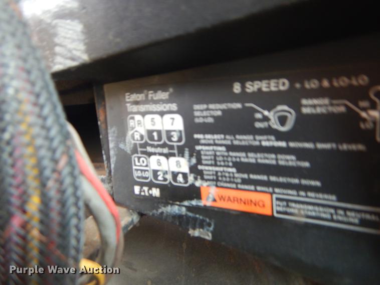 image for item EK9530 2002 International 2554 dump truck