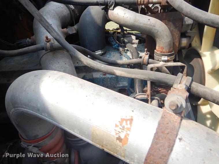 image for item EK9530 2002 International 2554 dump truck