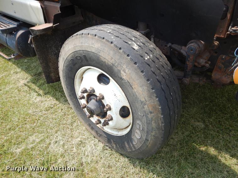 image for item EK9530 2002 International 2554 dump truck