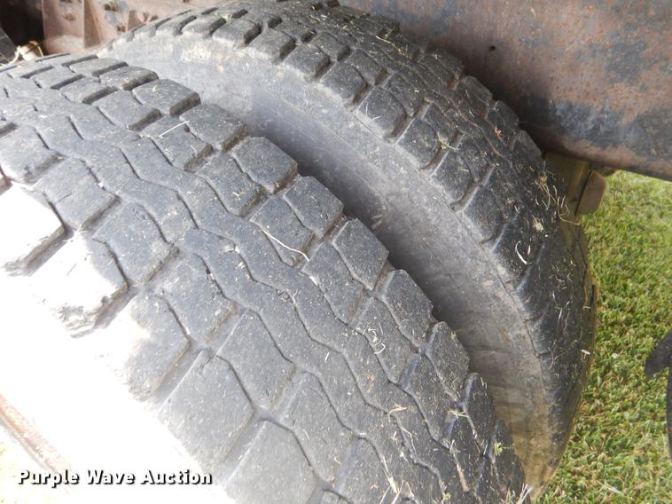 image for item EK9530 2002 International 2554 dump truck