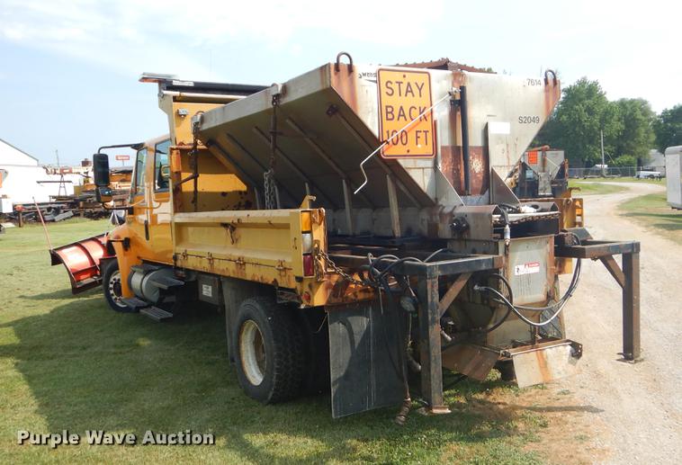 image for item EK9531 2005 International 4300 dump truck