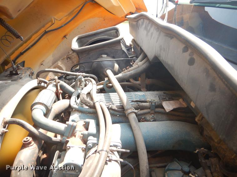 image for item EK9531 2005 International 4300 dump truck