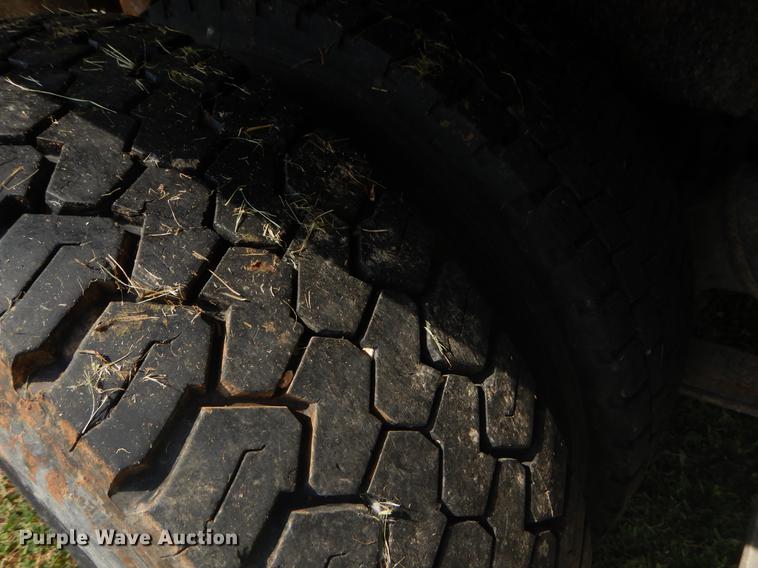 image for item EK9531 2005 International 4300 dump truck