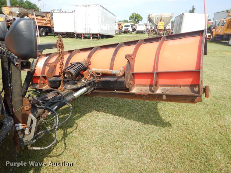 image for item EK9531 2005 International 4300 dump truck