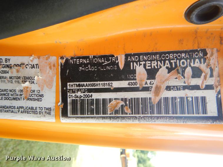 image for item EK9531 2005 International 4300 dump truck