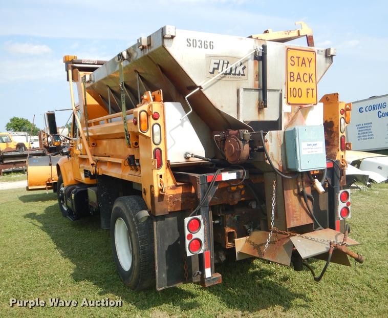 image for item EK9533 2002 International 4900 dump truck