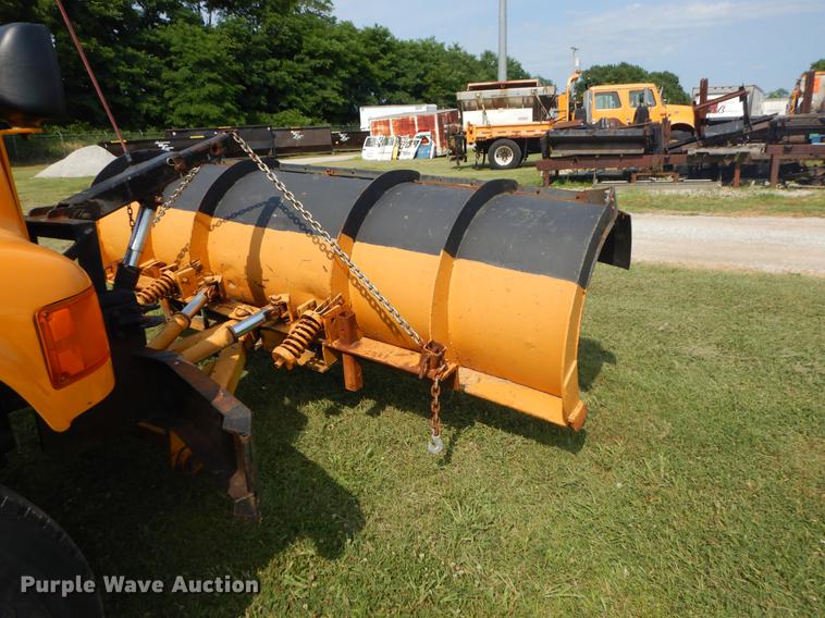 image for item EK9533 2002 International 4900 dump truck