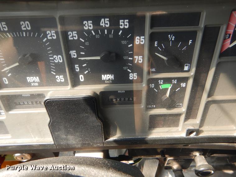 image for item EK9536 2002 International 2554 dump truck