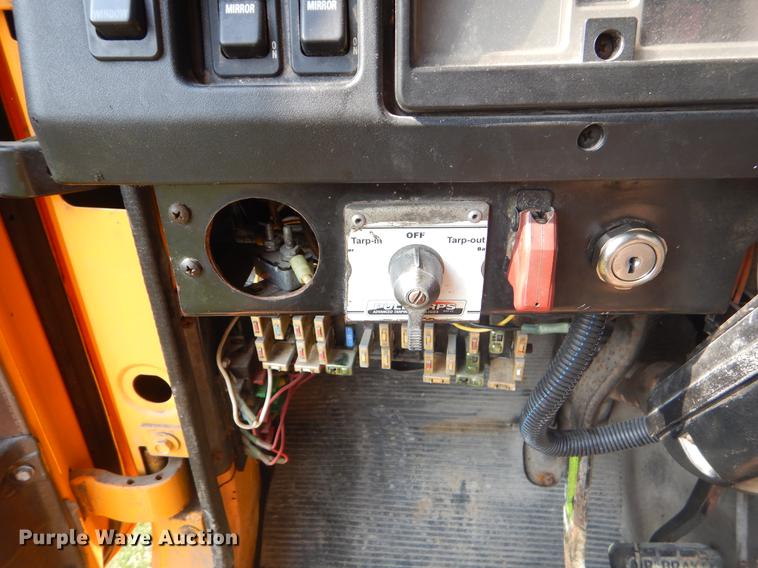 image for item EK9536 2002 International 2554 dump truck