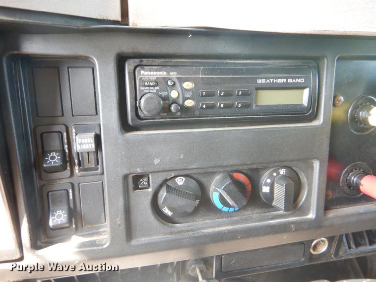 image for item EK9536 2002 International 2554 dump truck