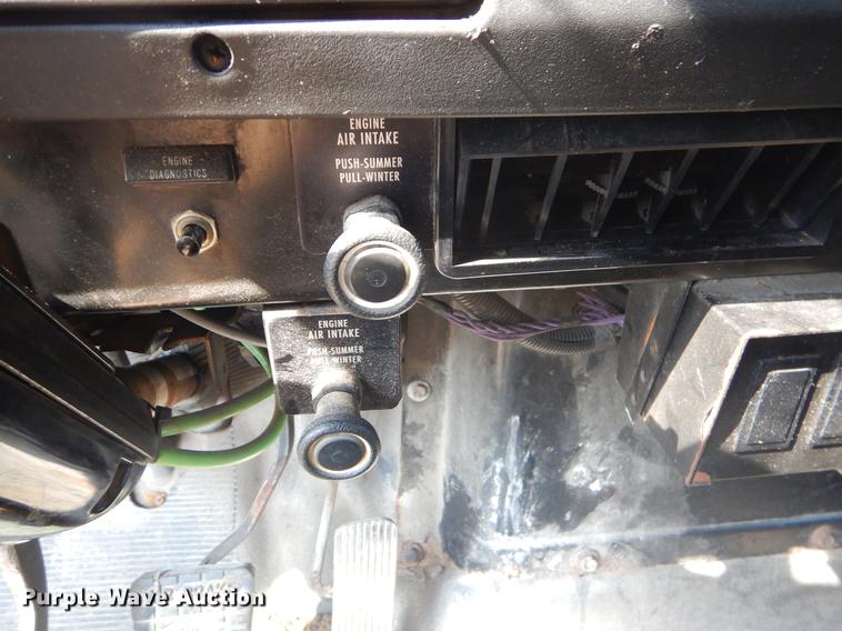 image for item EK9536 2002 International 2554 dump truck