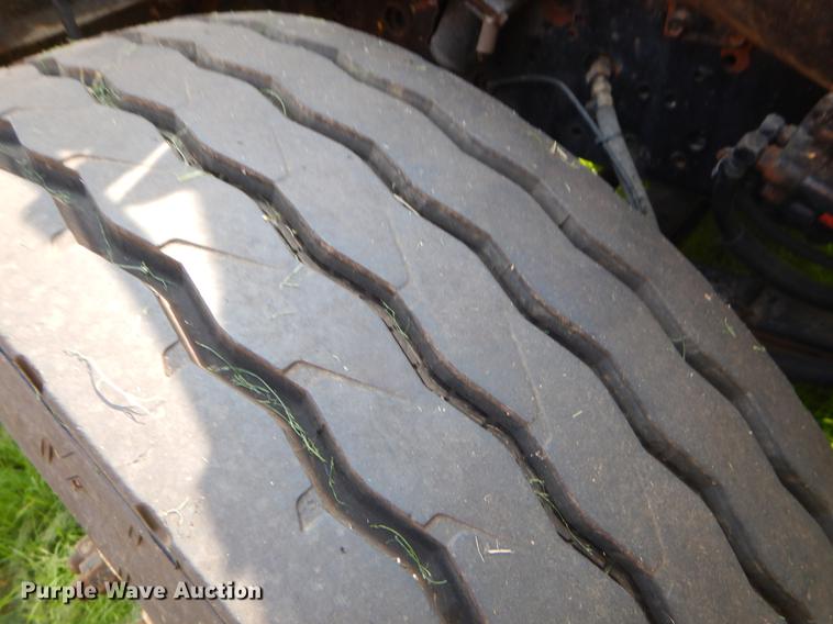 image for item EK9536 2002 International 2554 dump truck